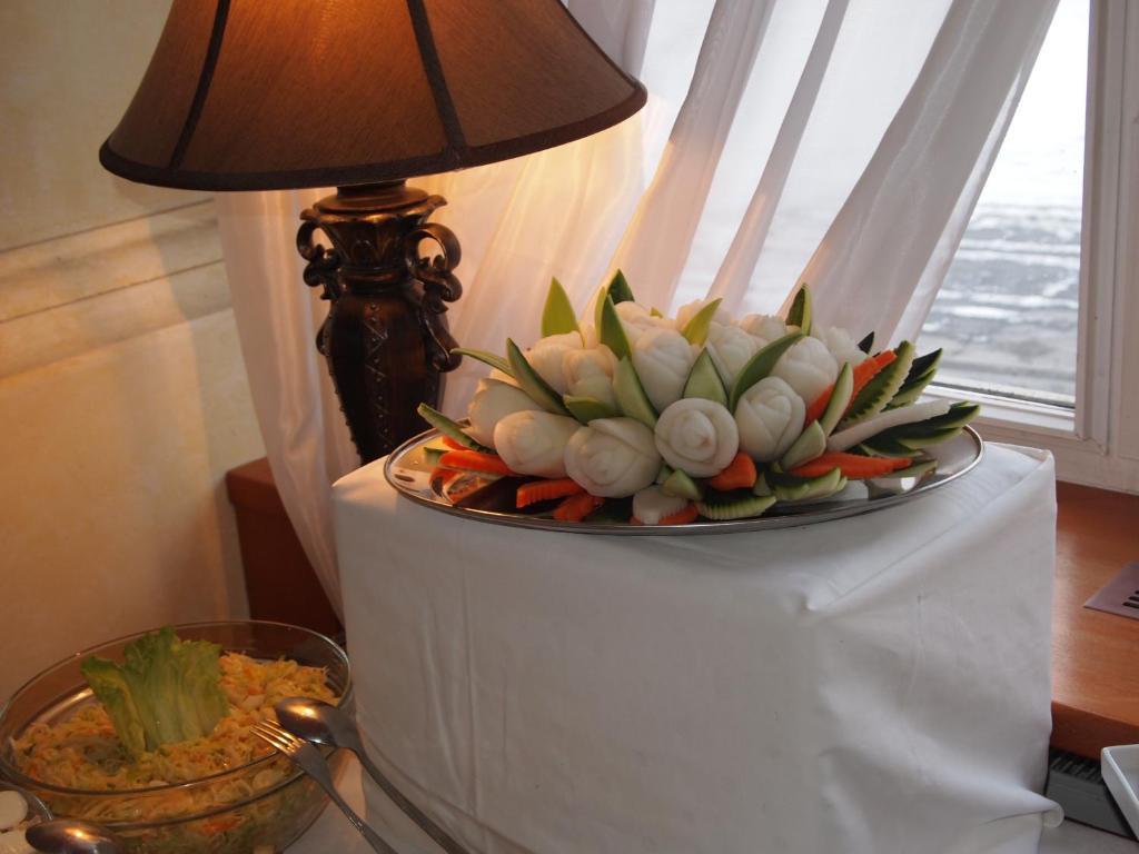 Hotel Bila Ruze Piosek Zewnętrze zdjęcie